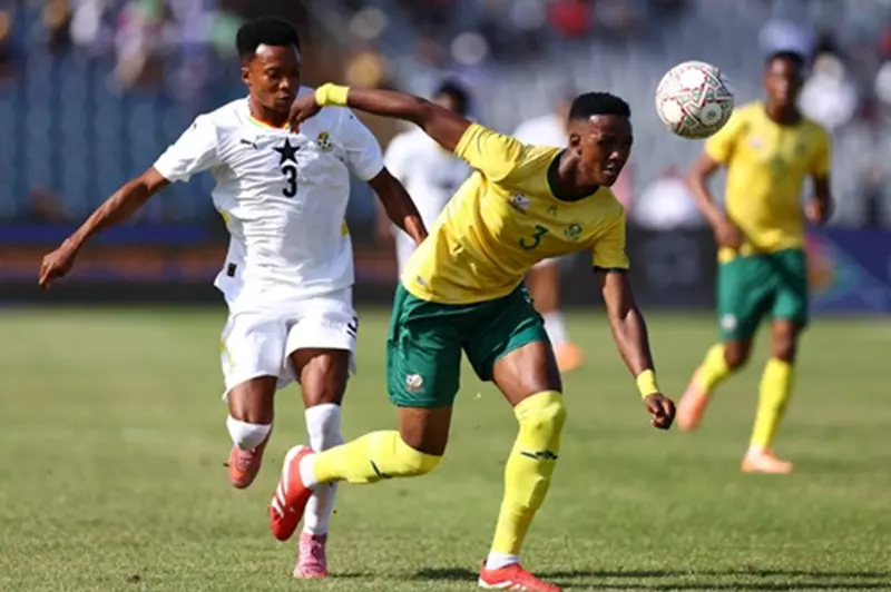 منافس مصر.. قذيفة مبولي تقود جنوب أفريقيا للفوز على غانا قبل الكان